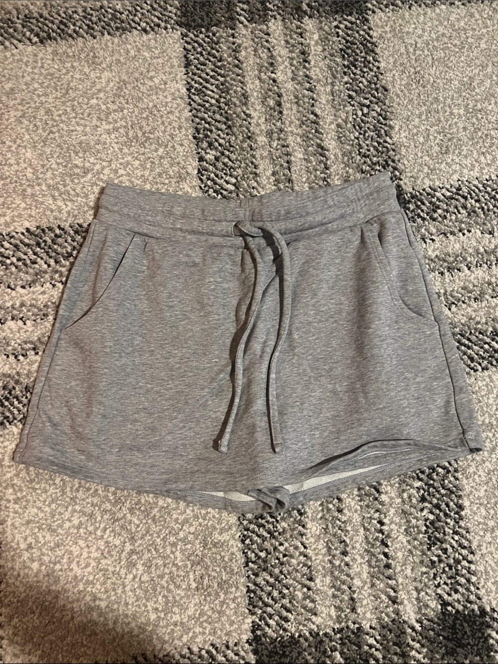 Kindred Bravely Like New Heather Gray Skort